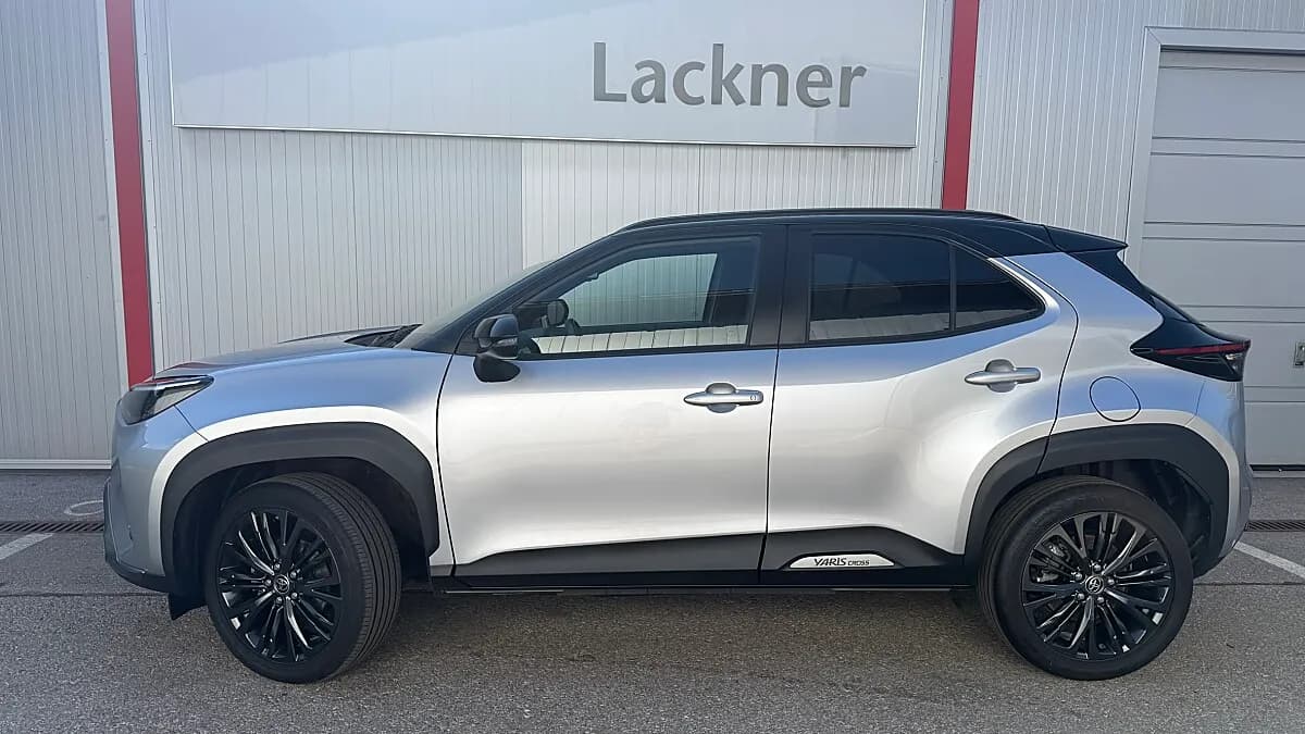 Toyota Yaris Cross 1,5 VVT-i Hybrid Adventure Aut. – Bild 3