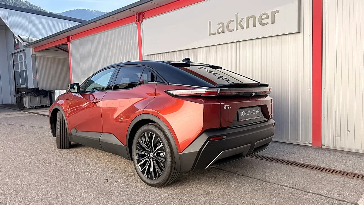 Toyota C-HR+ Elektro 77kWh AWD Lounge – Bild 2