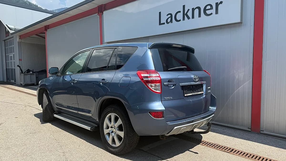 Toyota RAV4 2,2 D-4D 150 DPF 4WD Elegance – Bild 2