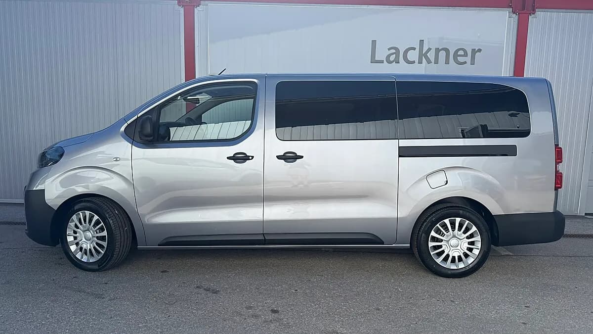 Toyota Proace Verso 2,2 D 150 L1 9stz Acitve – Bild 3